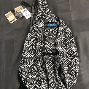 NWT Kavu Sling